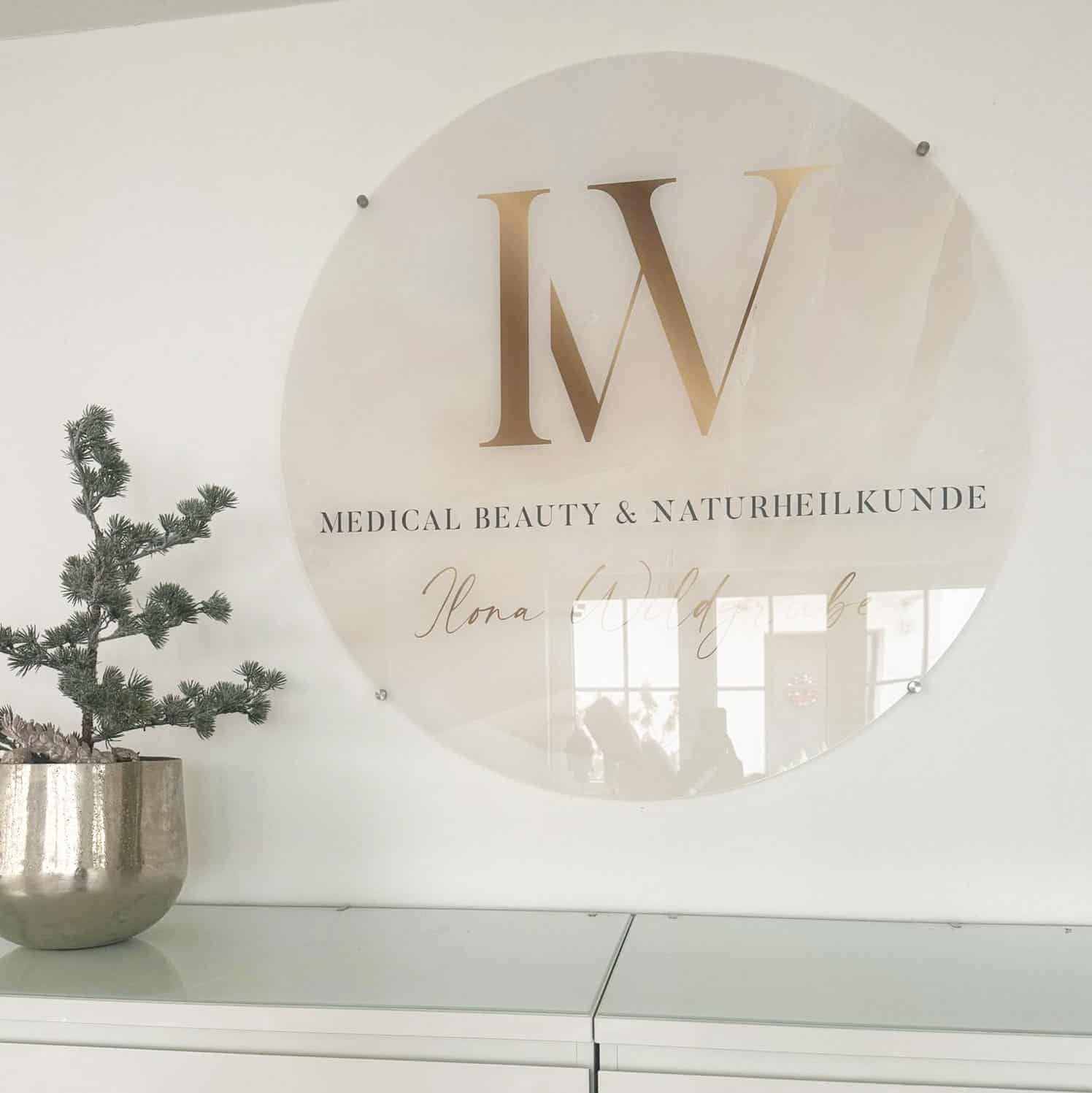 Glamorous acrylic sign / wall sign / wall logo up to 1.50m round - Image 9