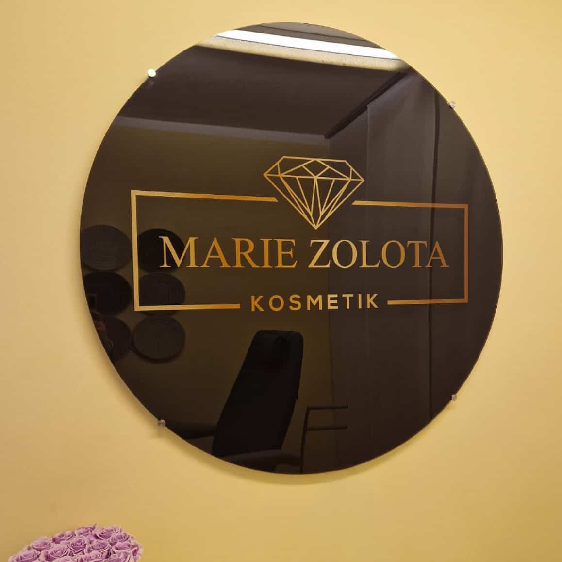 Glamorous acrylic sign / wall sign / wall logo up to 1.50m round - Image 17